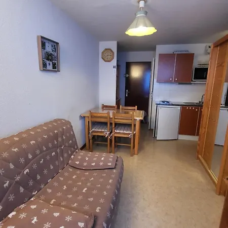 Le Charvin 211 *